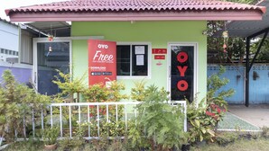 Unclassified image, 2 of 23, button - OYO 682 Fishering Home (Krabi)