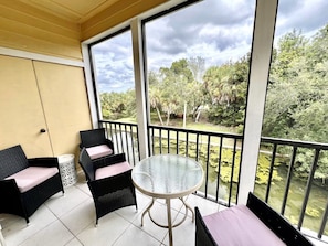 Unclassified image, 4 of 39, button