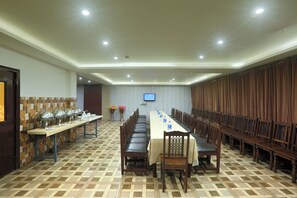 Meeting facility - Castle Blue By Excellent Hospitality (New Delhi)