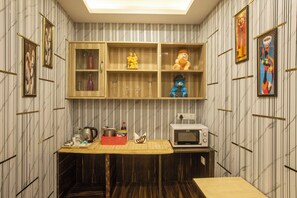 ملاءات من القطن المصري وأغطية فراش متميزة وألحفة محشوة بالريش ومكتب