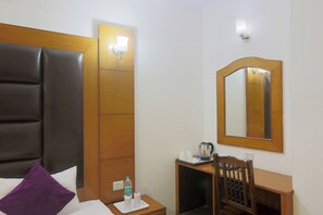 Deluxe Double Room, 1 Bedroom - Castle Blue By Excellent Hospitality (New Delhi)