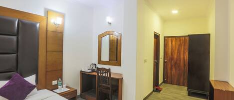 Egyptian cotton sheets, premium bedding, down duvets, desk