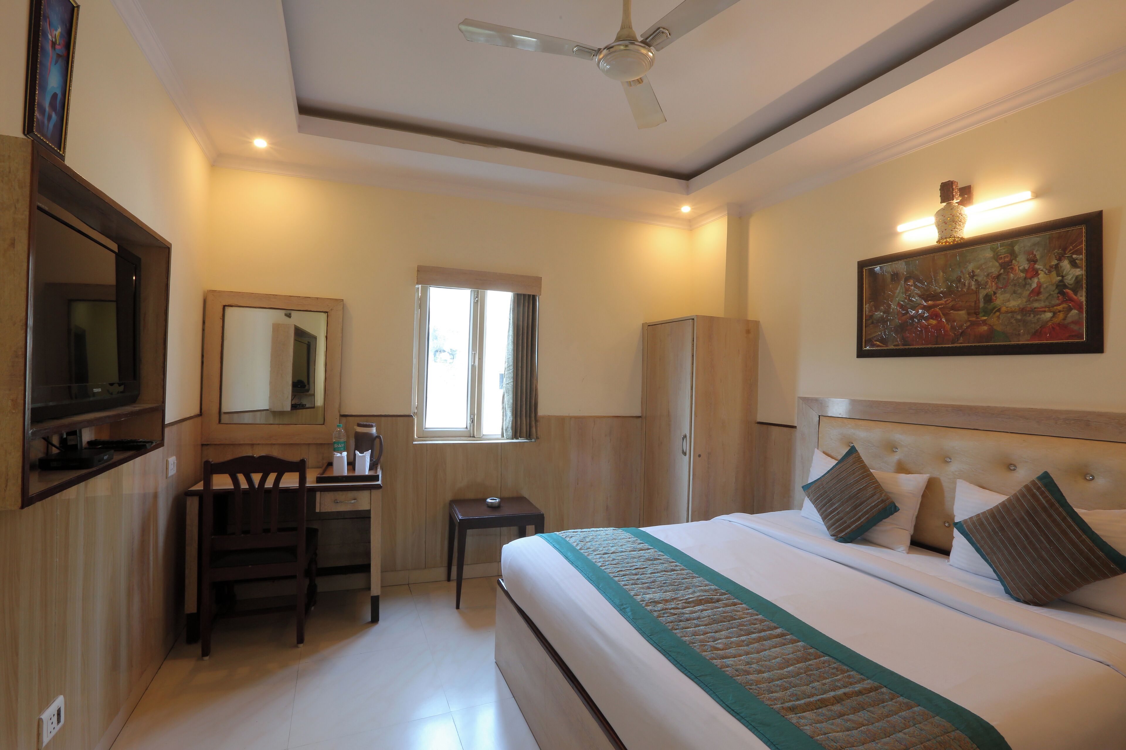 Executive Double Room, 1 Bedroom | Egyptian cotton sheets, premium bedding, down comforters, desk
