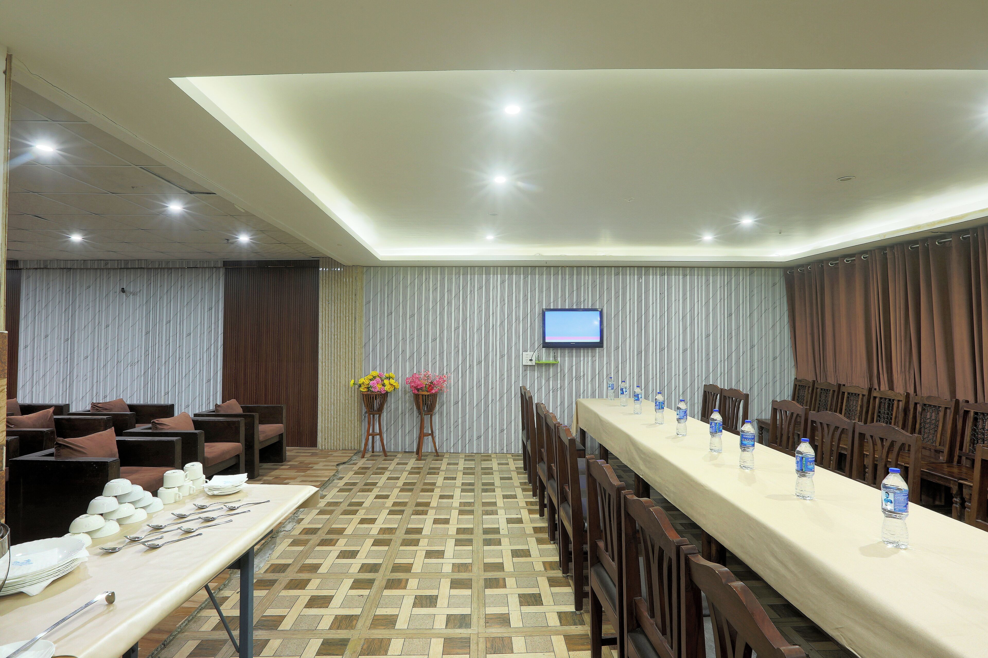 Habitación triple familiar | Desayuno buffet | Desayuno continental (INR 350 por persona) 