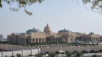 مكان جذب سياحي