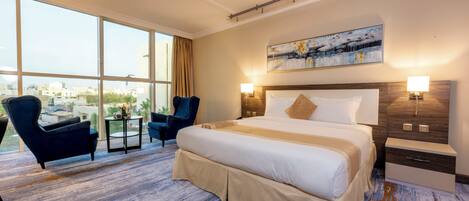Deluxe Double Room | In-room safe, desk, blackout drapes, soundproofing