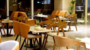 Coffee shop - Hayat Alriyadh Hotel (Riyadh)