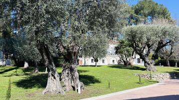 Enceinte de lâhĂ©bergement