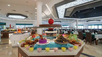 4 ristoranti, aperti a colazione