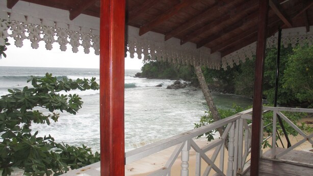 Deluxe Double Room | Free WiFi - Coral beach hotel (Mirissa)