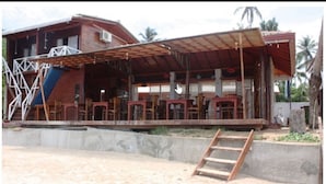 Front of property - Coral beach hotel (Mirissa)