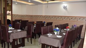 Restaurant - Coral beach hotel (Mirissa)