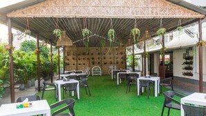 مطعم