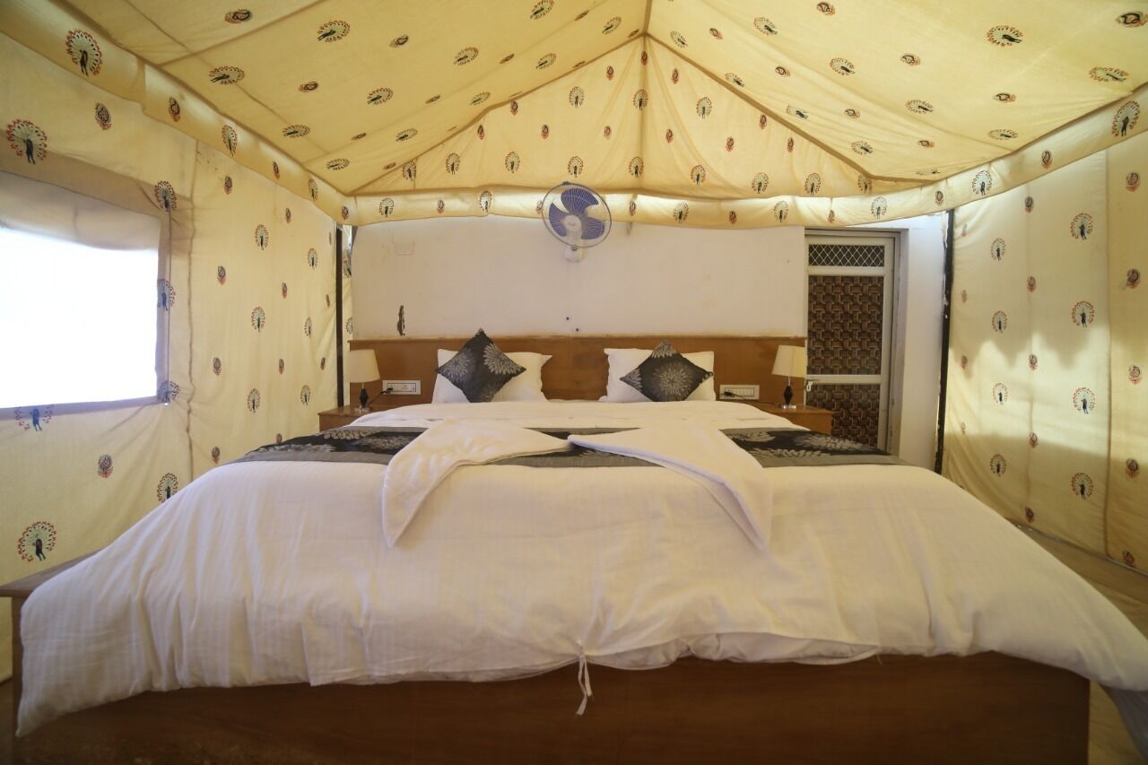 Luxury Tent | Laptop workspace, rollaway beds
