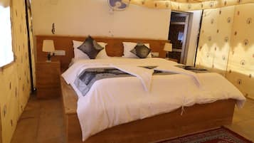 Luxury Tent | Laptop workspace, rollaway beds