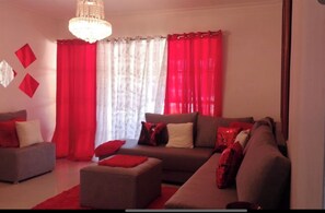 Smart TV - 2DR. PARADISE V, NICE and COZY APT TO STAY (Villa mella)