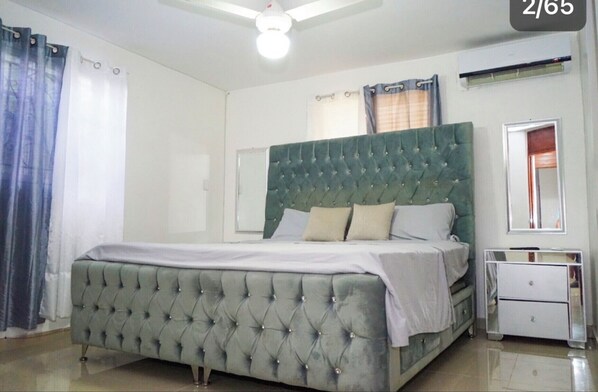 3 bedrooms, in-room safe, desk, iron/ironing board - 2DR. PARADISE V, NICE and COZY APT TO STAY (Villa mella)