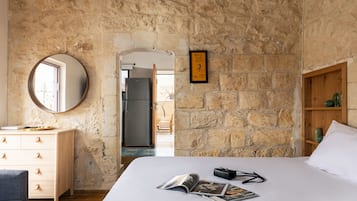 Deluxe Apartment, 1 Bedroom | 1 bedroom, blackout curtains, iron/ironing board, free WiFi