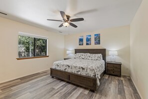 3 bedrooms, laptop workspace, iron/ironing board, travel crib
