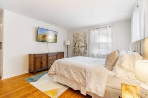 3 Schlafzimmer, Schreibtisch, Bügeleisen/Bügelbrett, kostenloses WLAN