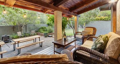 Spacious 4BR home in Uptown On the Creek