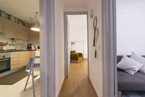 Interior - Downtown Doll's House (Lisboa)