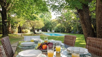 Ristorazione all'aperto