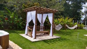 Baignoire à remous extérieure
