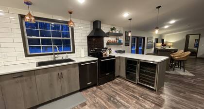 Hyväpalkkainen tilava Retreat, suora pääsy polulle, lähellä kappeliä, kuvassa olevia kiviä