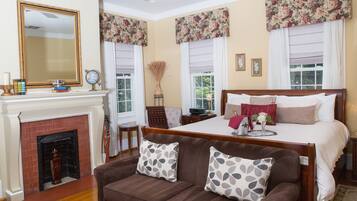 Room 203 | Individually decorated, individually furnished, laptop workspace