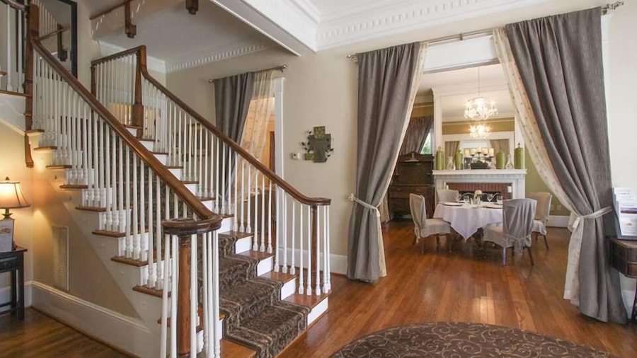 Burke Manor Inn & Pavilion