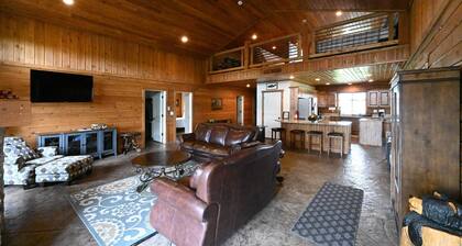 Pet-Friendly Cabin by Island Park Reservoir