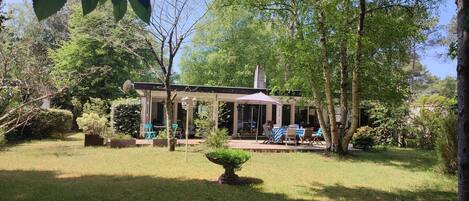 Enceinte de lâhĂ©bergement