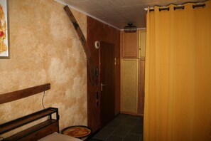 1 Schlafzimmer, kostenloses WLAN, Bettwäsche