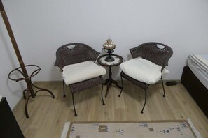 Departamento, 2 habitaciones (Brunko 1) | Área de sala de estar | Televisión 