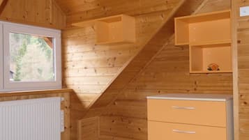 Zimmer (Brunko 4) | Wohnbereich | Fernseher