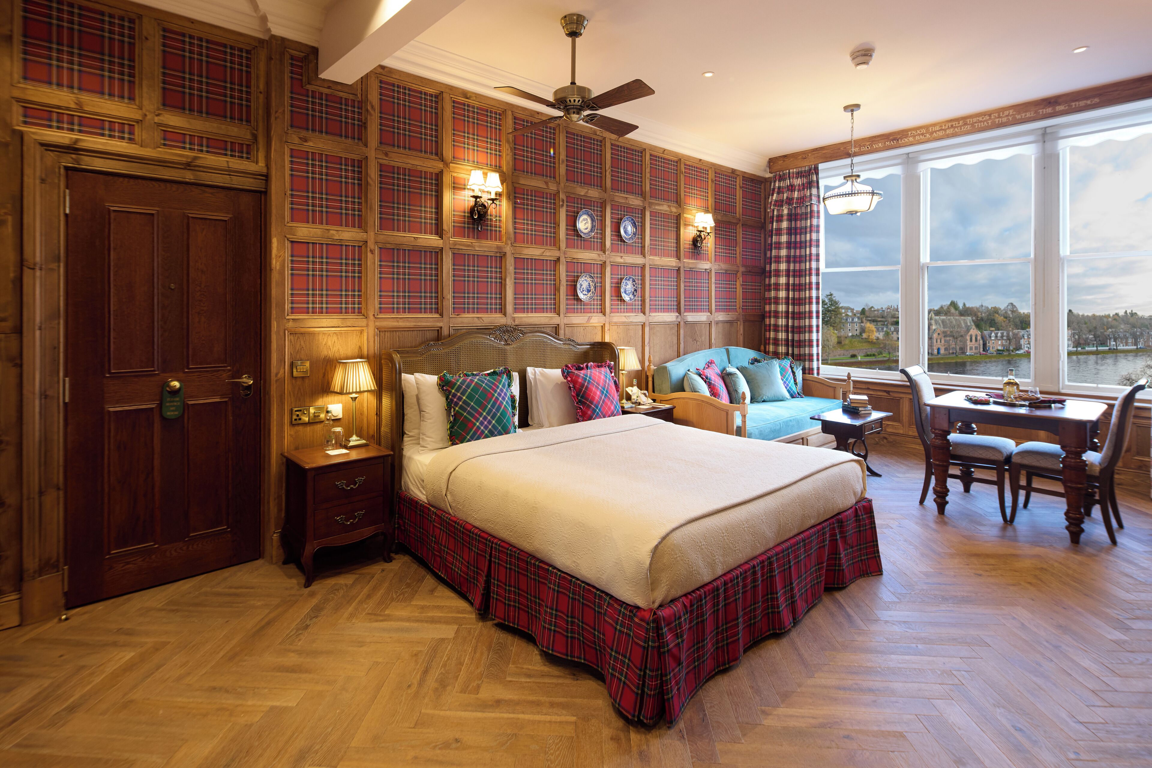 Traditional Suite | In-room safe, individually decorated, individually furnished, desk