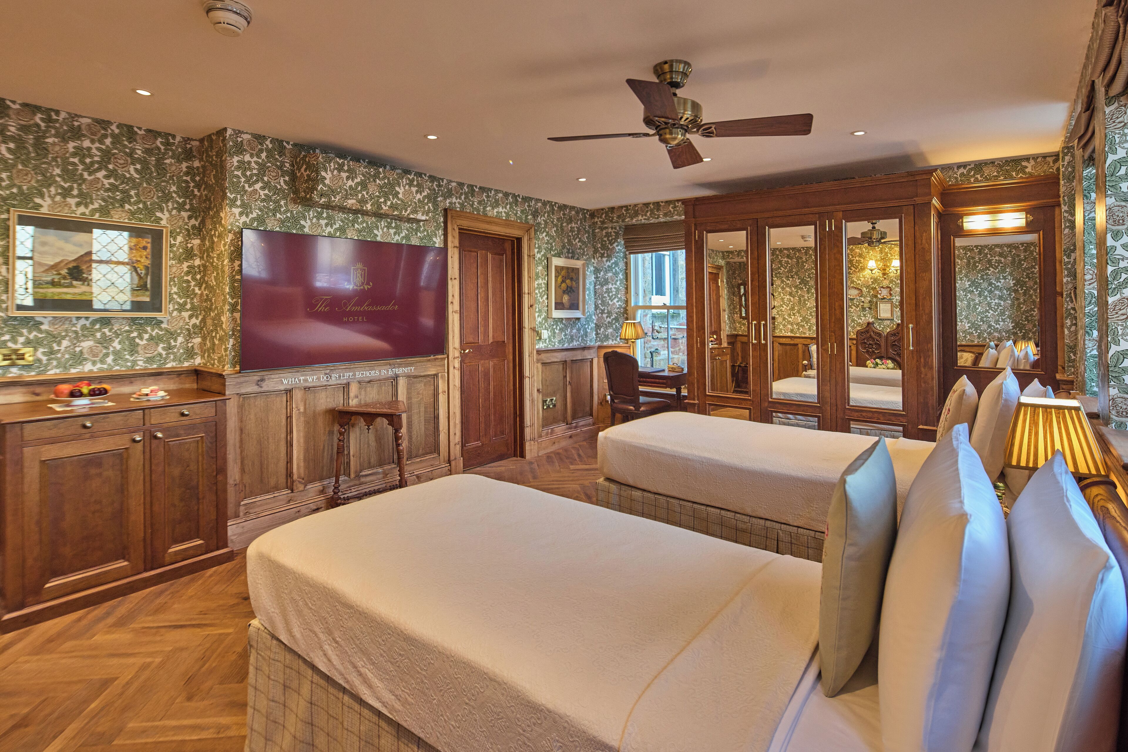 Foto - The Ambassador Hotel