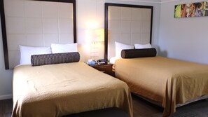 Habitación doble Deluxe | Escritorio y espacio para trabajar con laptop 