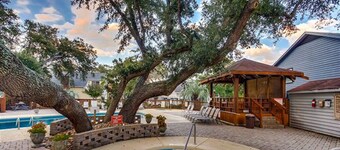 Beautiful Windy Hill-Ocean Grove home. Great location - just steps to the beach!