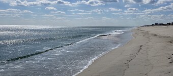 Haus mit * IN-GROUND POOL * perfekt für große Familien 7 Minuten von der Promenade