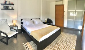 4 quartos, ferros/tábuas de passar roupa, Wi-Fi, roupa de cama
