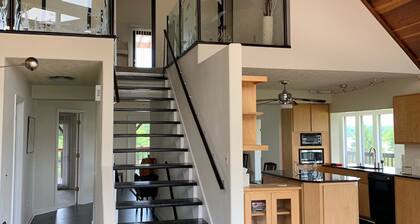 Lake Front W Over Water Gazebo Private Boat Launch Fiber Internet