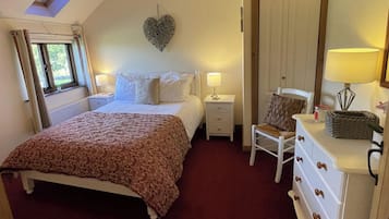 1 kamar tidur, setrika/meja setrika, Wi-Fi gratis, dan seprai linen