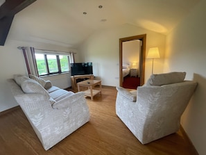 1 chambre, fer et planche Ă repasser, Wi-Fi gratuit, draps fournis