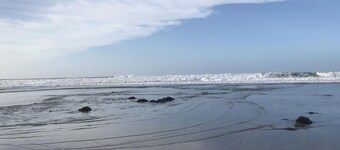 วิวสวยตระการตา อ่างน้ำร้อนส่วนตัว