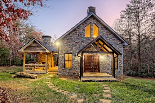 Quaint Villa Near Tallulah Falls & Mtn Activities