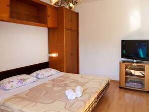 2 Schlafzimmer, Bügeleisen/Bügelbrett, kostenloses WLAN