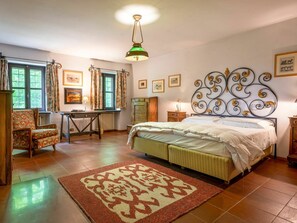 5 Schlafzimmer, Reisekinderbett, kostenloses WLAN