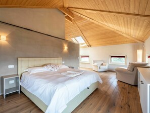 4 chambres, fer et planche à repasser, lit parapluie, Wi-Fi gratuit